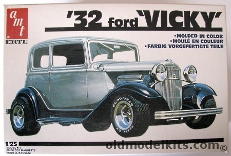 AMT 1/25 1932 Ford Victoria Vicky - Stock or Custom, 6573 plastic model kit